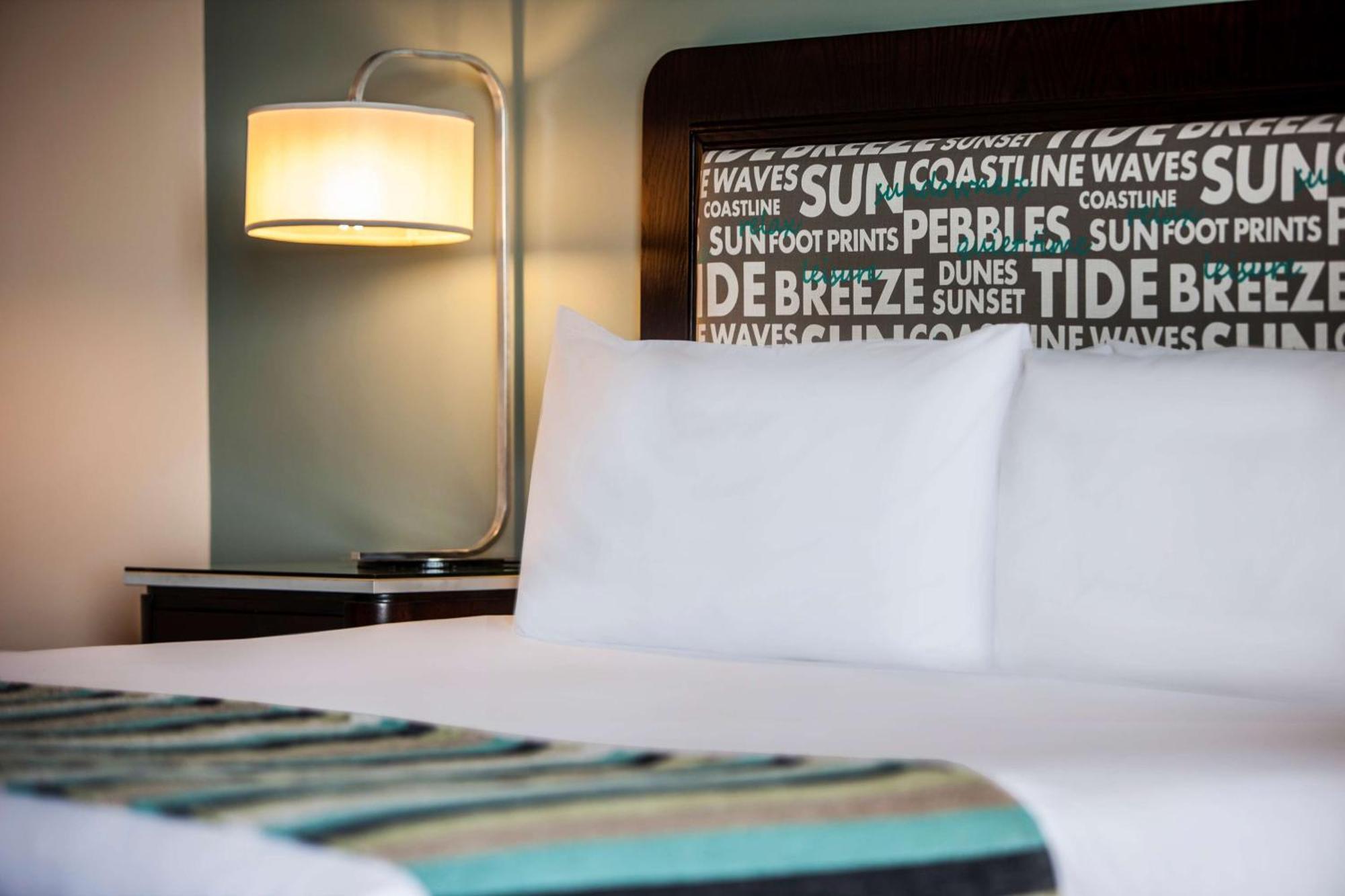 Garden Court East London Hotel Ngoại thất bức ảnh