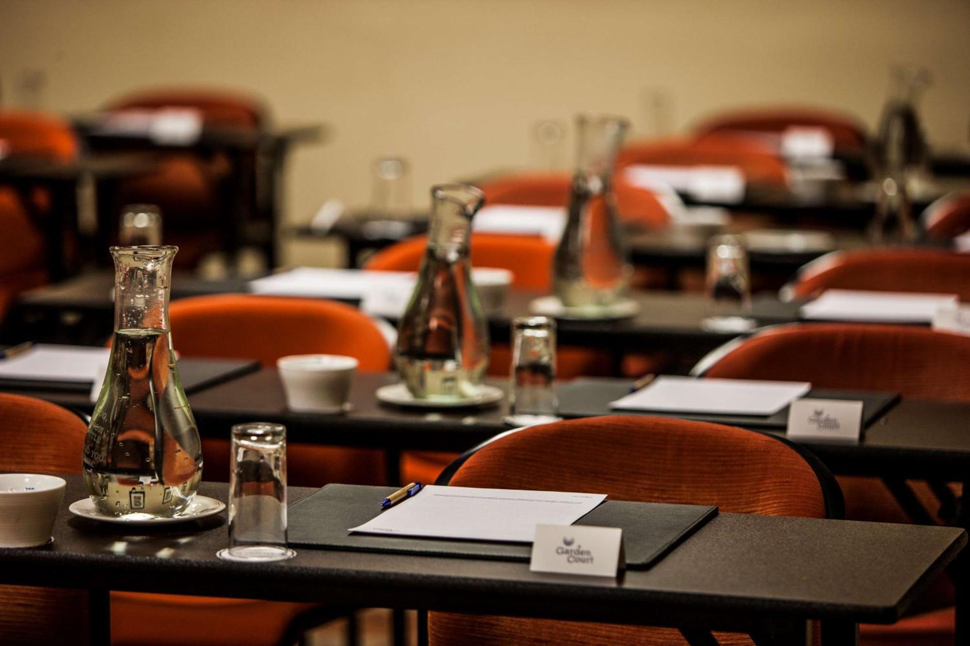 Garden Court East London Hotel Ngoại thất bức ảnh